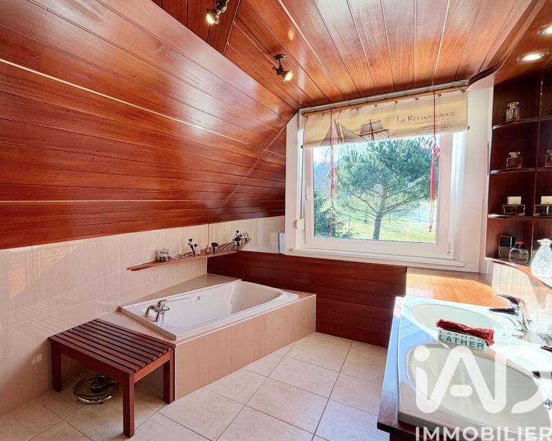 Maison - 135 m² - 6 pièces