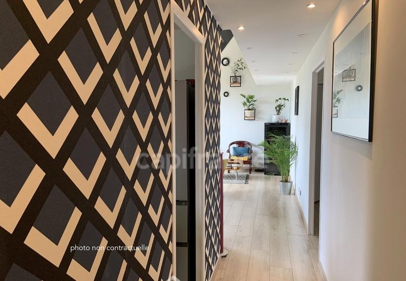 Appartement - 101 m² - 5 pièces