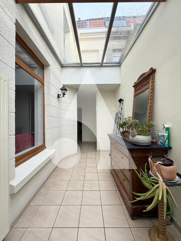 Maison - 180 m² - 7 pièces