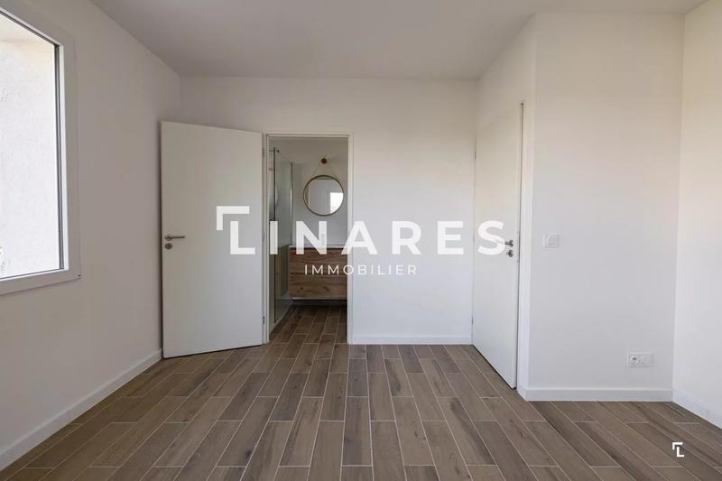 Appartement - 95 m² - 4 pièces