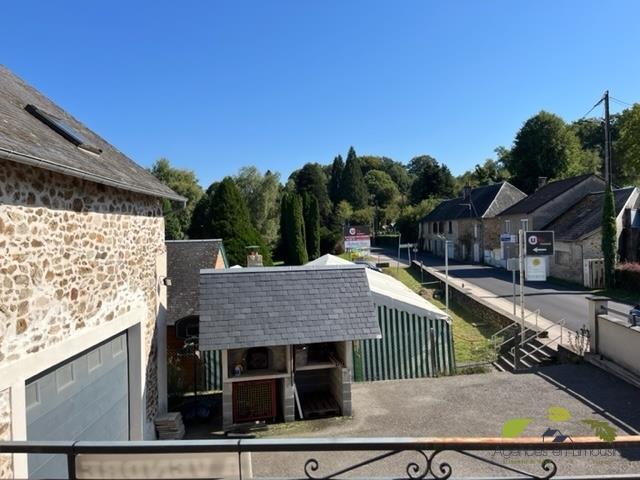 Maison de bourg - 200 m² - 9 pièces