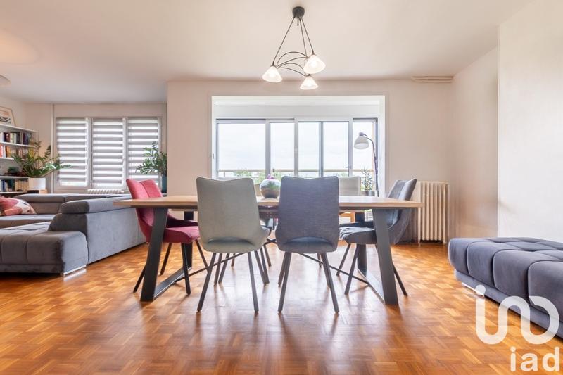 Appartement - 121 m² - 6 pièces