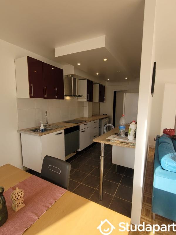 Chambre - 10 m² - 1 pièce