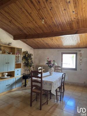 Maison - 200 m² - 8 pièces