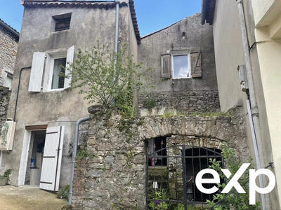 Maison traditionnelle - 108 m² - 4 pièces