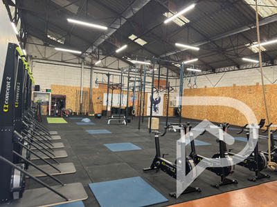 Local d'activité / Entrepôt - 570 m²