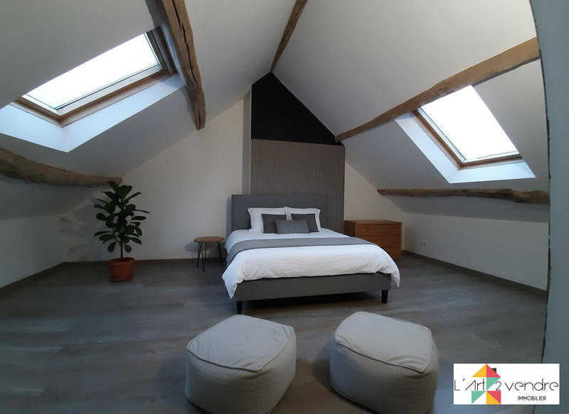 Appartement - 120 m² - 6 pièces