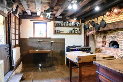 Propriété - 200 m² - 8 pièces