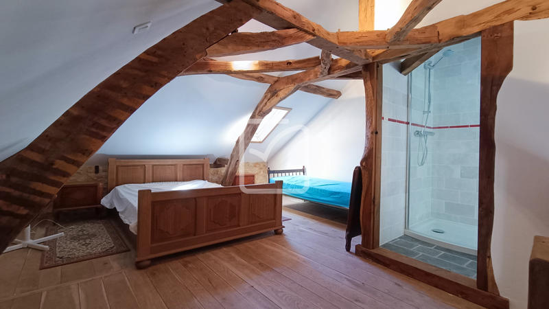 Maison - 80 m² - 5 pièces