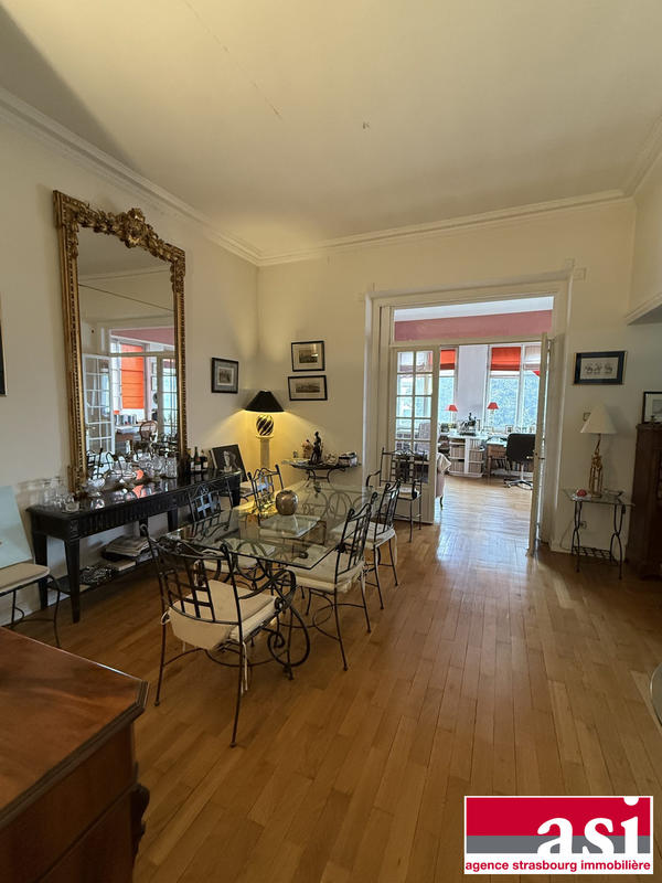 Appartement - 250 m² - 10 pièces