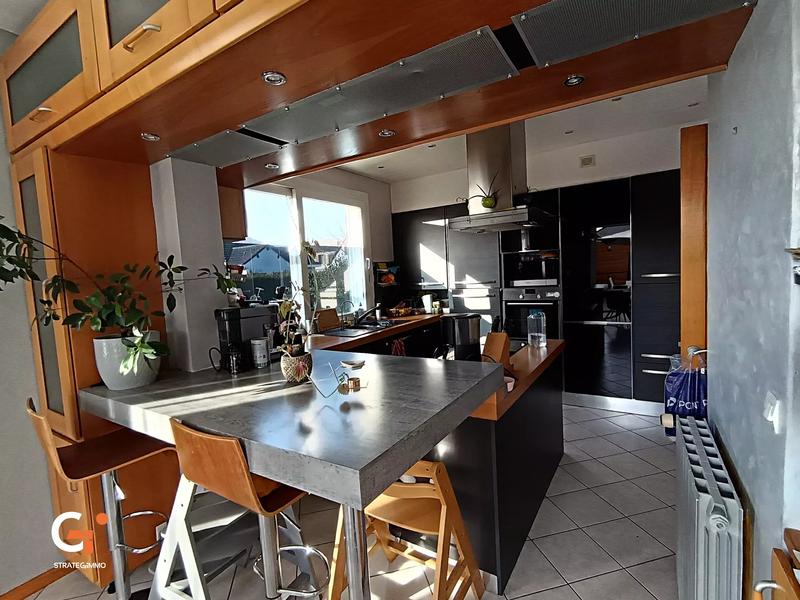 Maison - 159 m² - 7 pièces