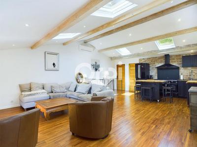 Maison - 95 m² - 3 pièces