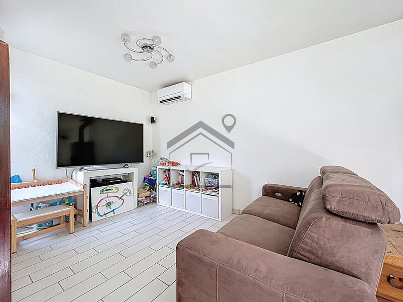 Maison - 94 m² - 4 pièces