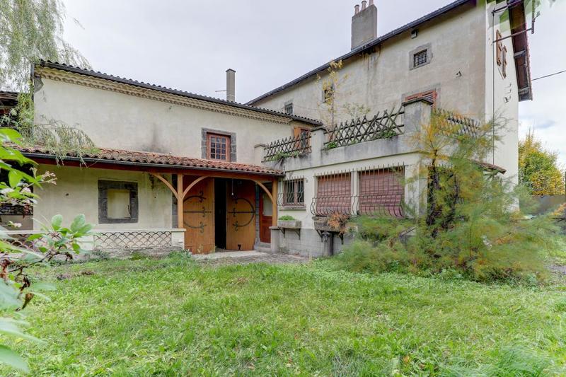 Propriété - 196 m²