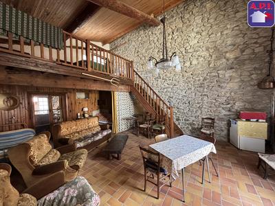 Maison - 177 m² - 8 pièces