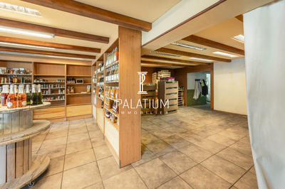 Local commercial - 236 m²