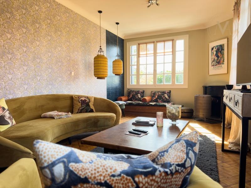 Propriété - 290 m² - 8 pièces