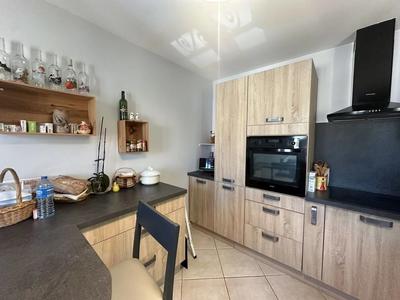 Appartement - 99 m² - 4 pièces