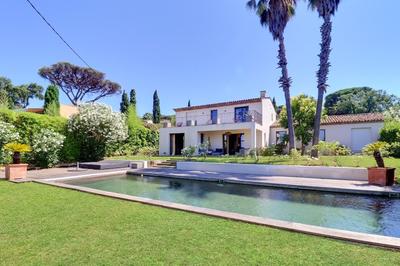 Villa - 385 m² - 7 pièces