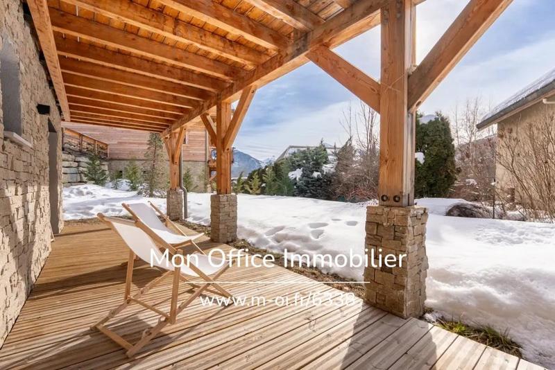 Châlet - 255 m² - 6 pièces