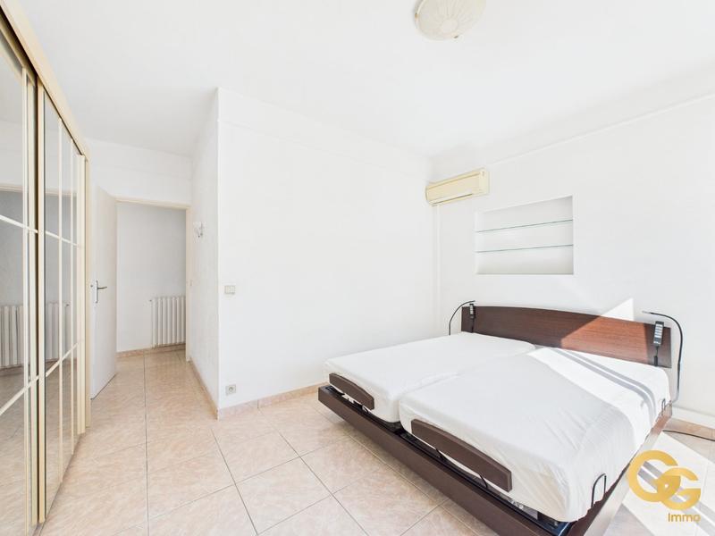 Maison - 170 m² - 5 pièces