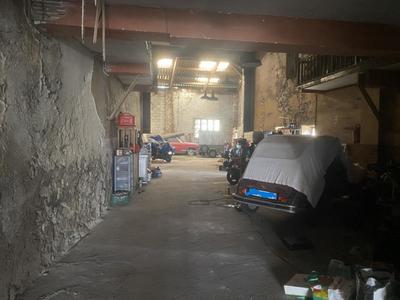 Parking / Garage - 280 m²