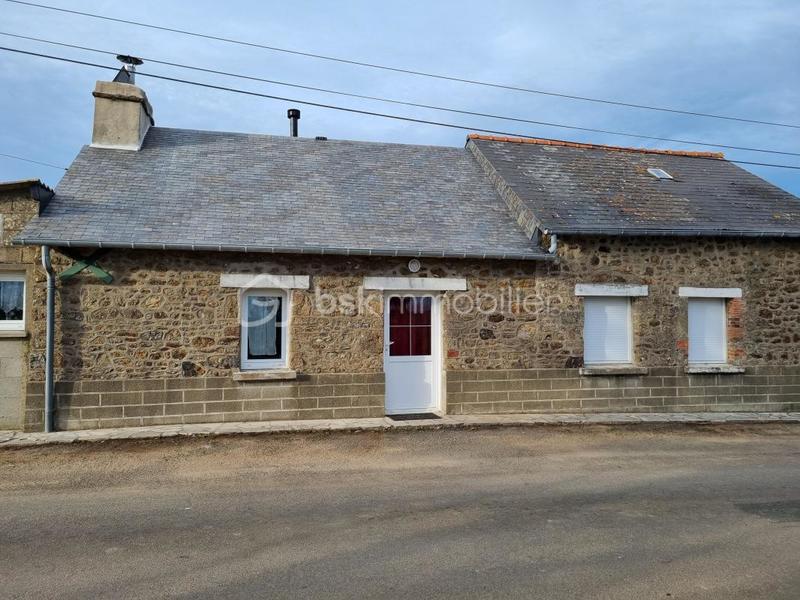 Maison en pierre - 74 m² - 3 pièces