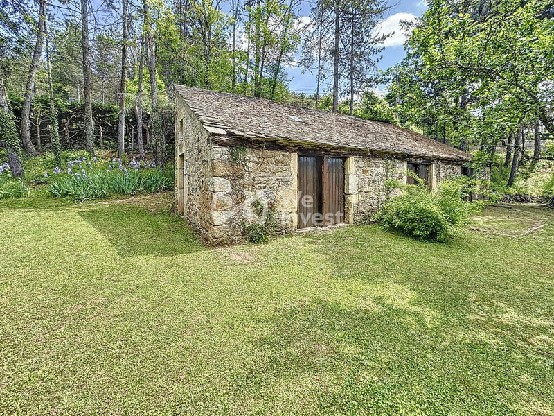 Maison - 274 m² - 9 pièces