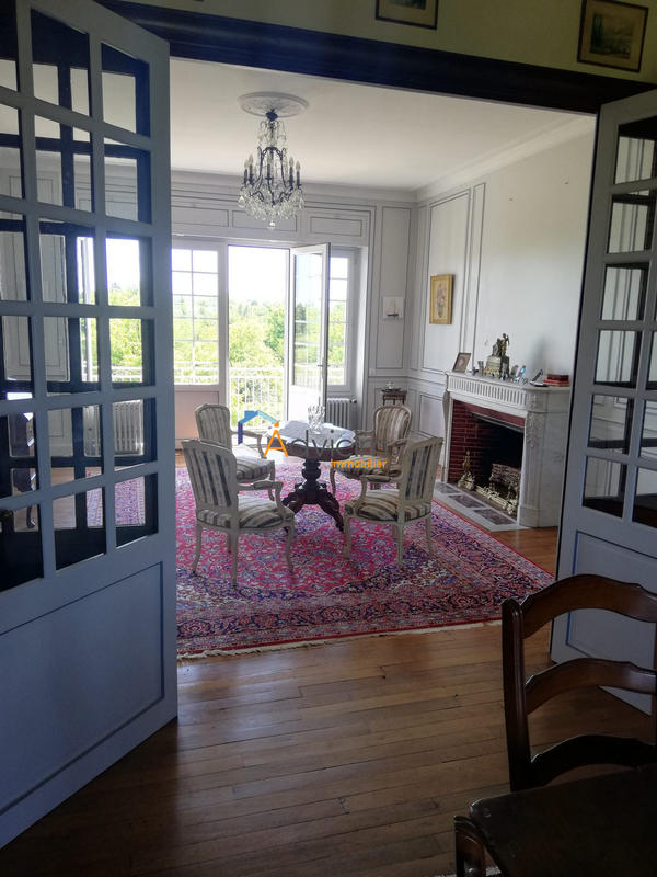 Maison - 182 m² - 6 pièces