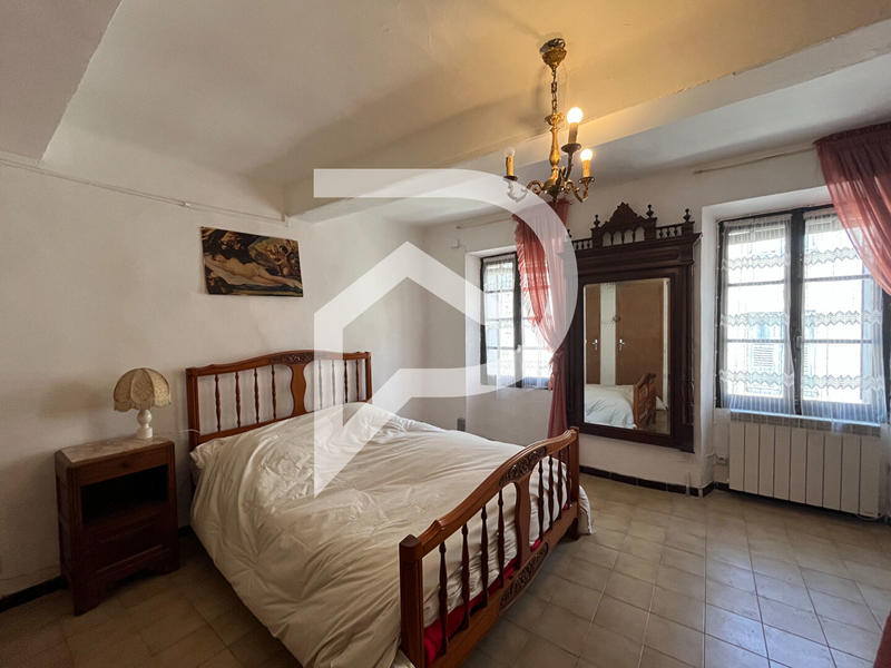 Maison de village - 135 m² - 8 pièces