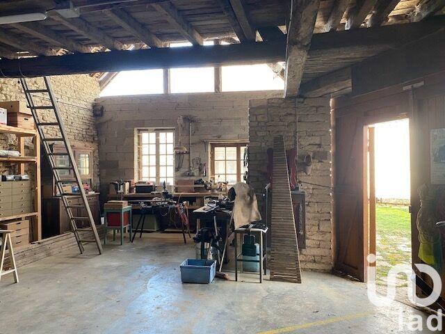 Maison - 221 m² - 5 pièces