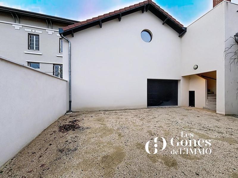 Loft - 113 m² - 4 pièces