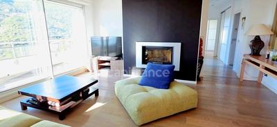 Appartement - 212 m² - 6 pièces