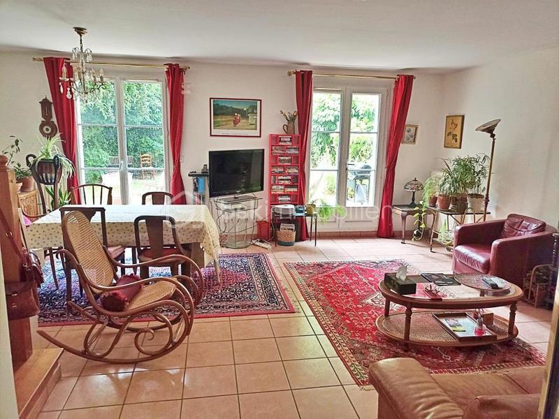 Maison traditionnelle - 150 m² - 6 pièces