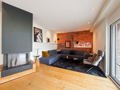 Appartement - 187 m² - 5 pièces