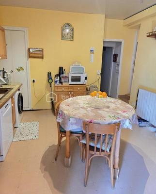 Immeuble - 254 m² - 12 pièces