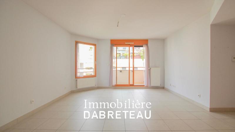 Appartement - 65 m² - 3 pièces