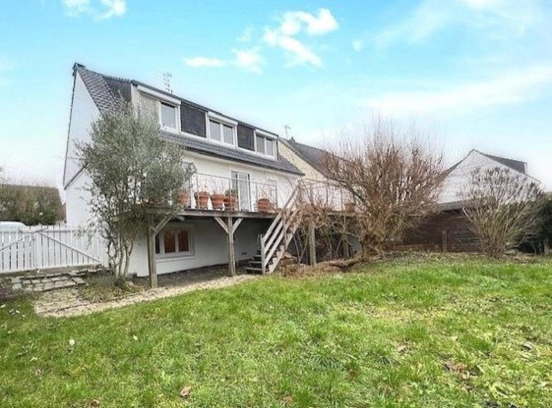 Maison - 122 m² - 8 pièces