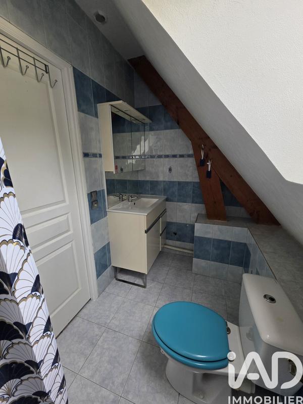 Maison - 222 m² - 5 pièces