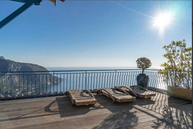 Maison - 162 m² - 8 pièces