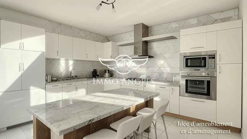 Maison traditionnelle - 240 m² - 8 pièces