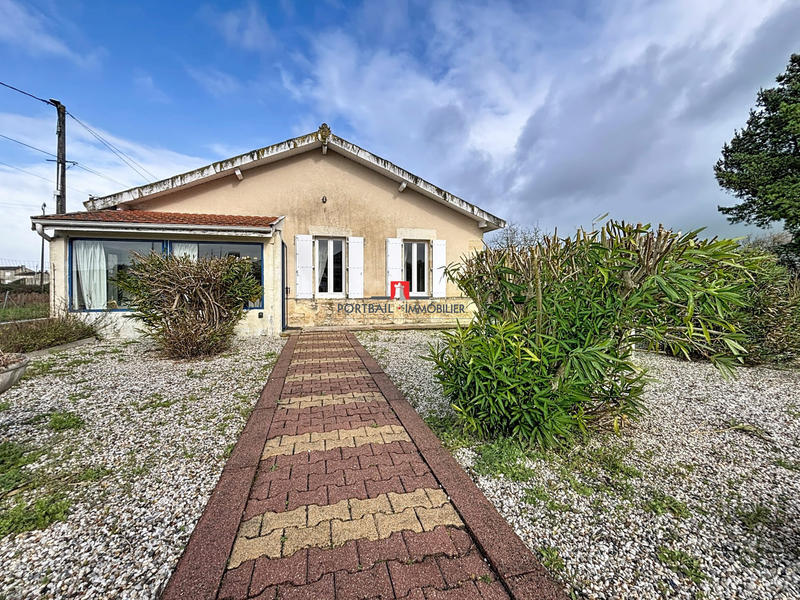 Maison traditionnelle - 95 m² - 4 pièces