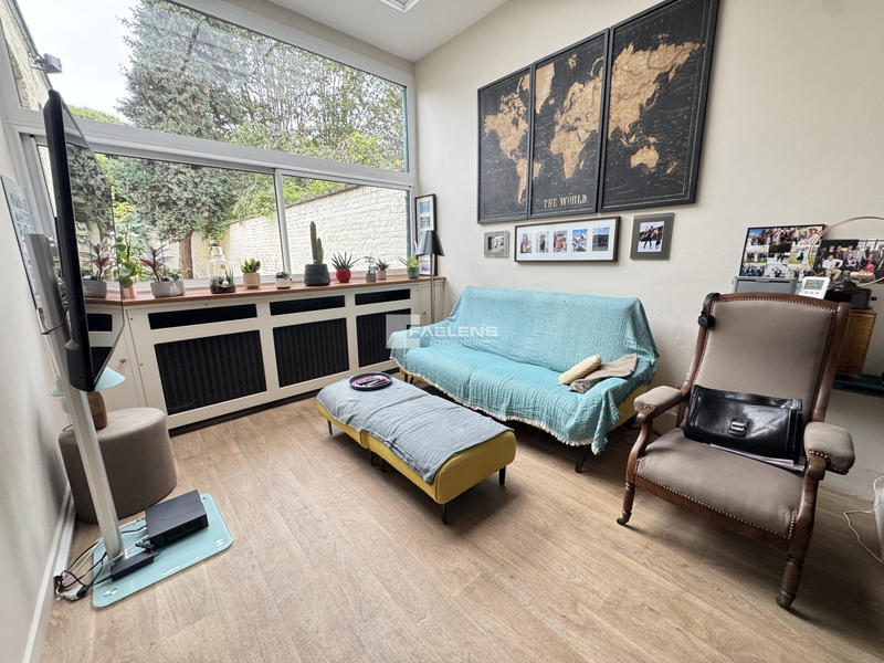 Maison - 229 m² - 6 pièces