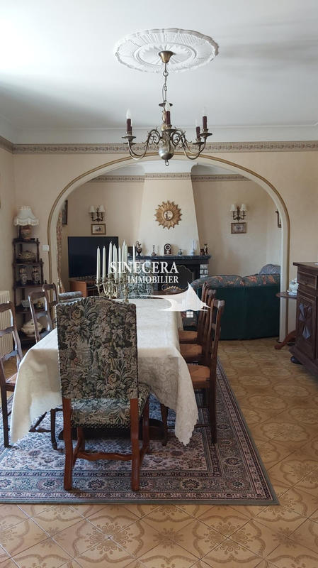 Maison - 170 m² - 5 pièces