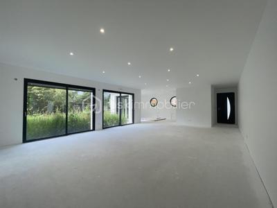 Maison - 134 m² - 6 pièces