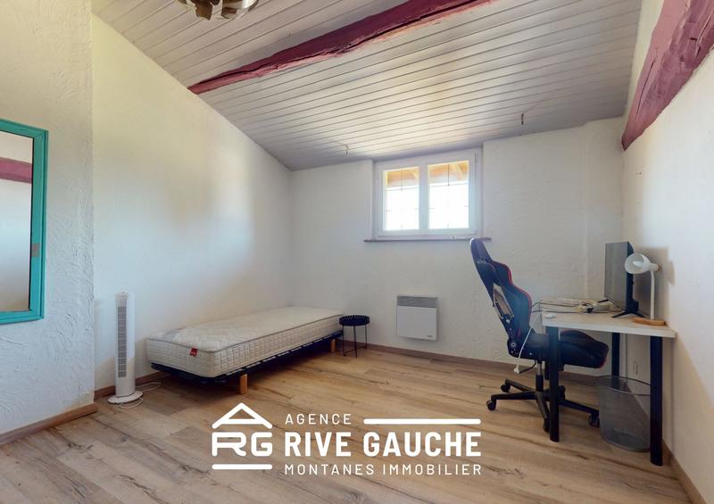 Maison traditionnelle - 196 m² - 7 pièces