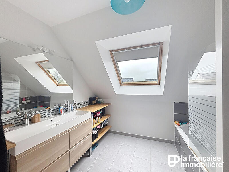 Maison - 82 m² - 5 pièces