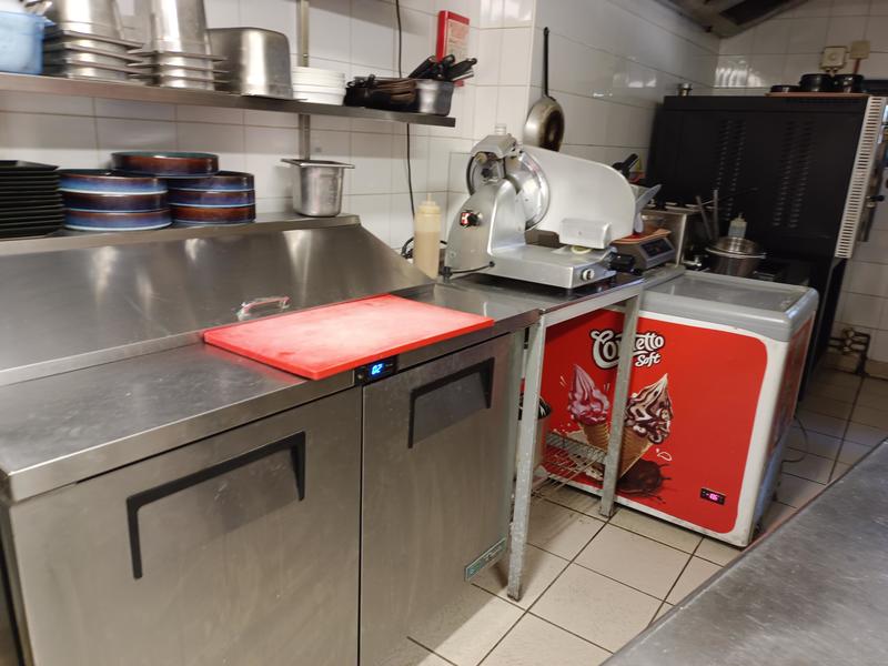 Fonds de commerce - Magasins - 200 m²