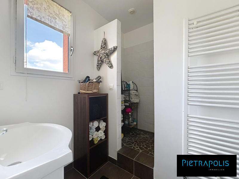 Maison traditionnelle - 178 m² - 5 pièces