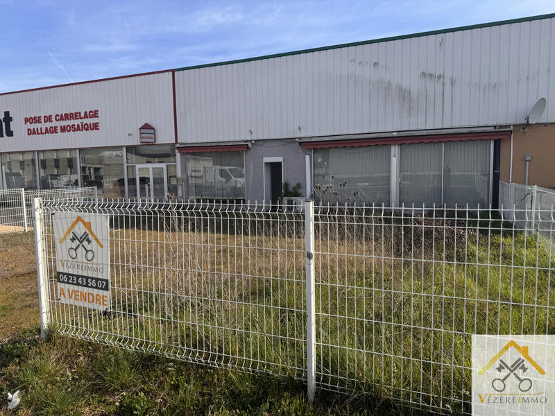 Local commercial - 135 m²